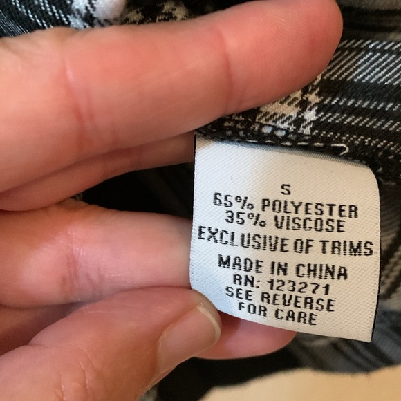 Plaid Forever 21 mini skirt, size small - Picture 3 of 5